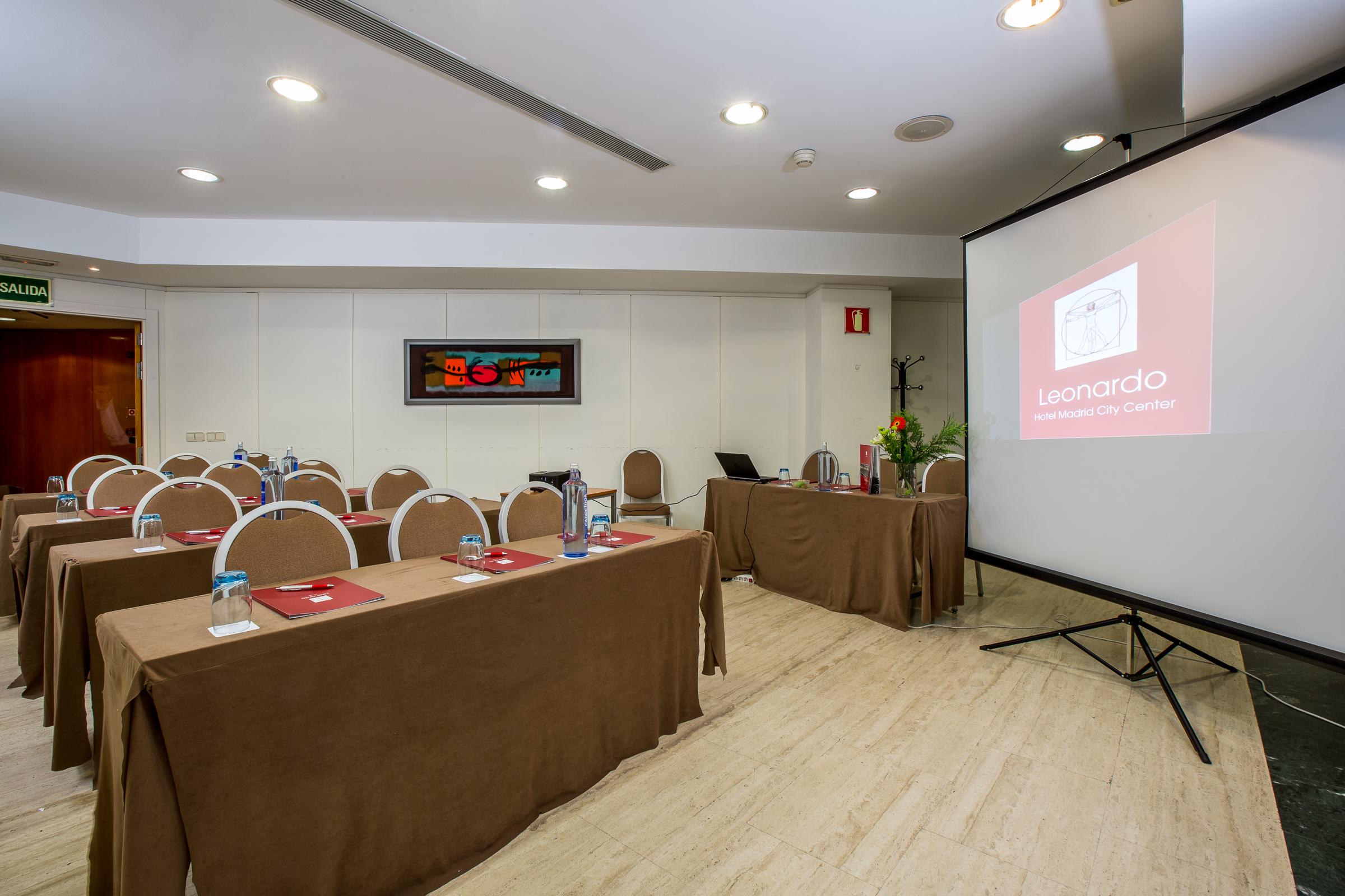 Leonardo Hotel Madrid City Center Exterior photo